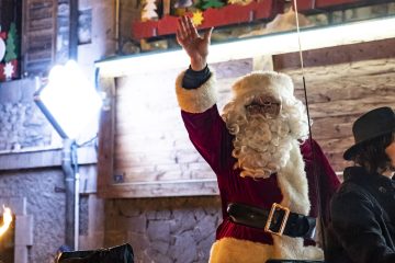 © Le Père Noël arrive à Châtel - ©L.Meyer_Châtel