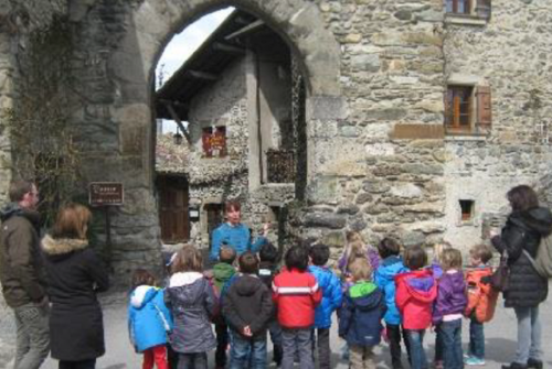 Visite guidée pédagogique : Yvoire à rebrousse-temps
