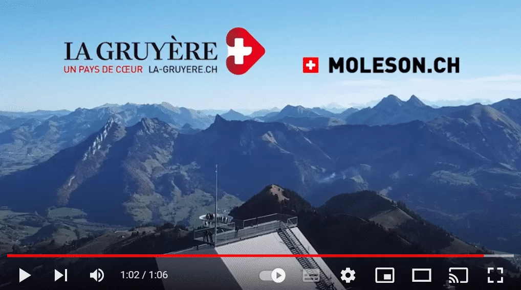 La Gruyère, un pays de coeur avec son fromage et sa montagne du Moléson, accessible à plus de 2 000 mètres en téléphérique pour une vue magnifique au sommet.